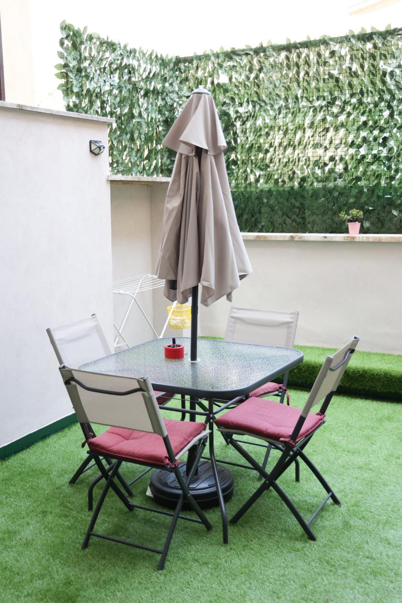Trastevere Magic House Luxury Suite โรม ภายนอก รูปภาพ